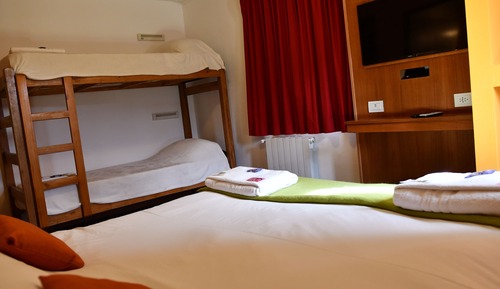 Quadruple Room, Private Bathroom