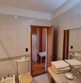 Room #1540934906