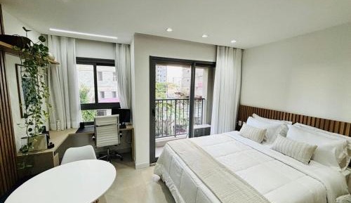 Room #1715358301