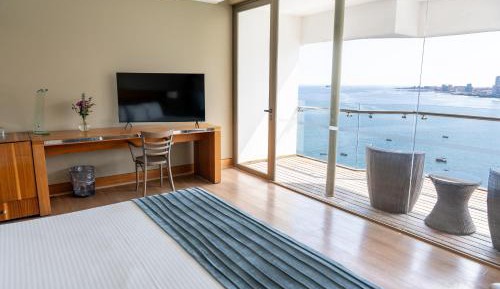 Queen Room with Sea View