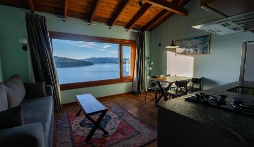 Apartment with Lake View