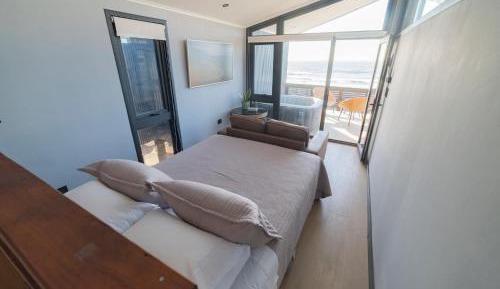 One-Bedroom Apartment with Sea View and Terrace
