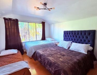 Quadruple Room with Shared Bathroom