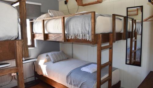 Mixed Dormitory Room