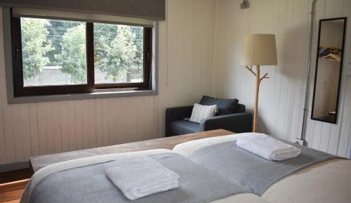 Twin Room with Shared Bathroom