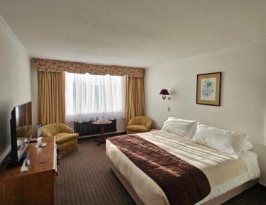 Superior King Suite