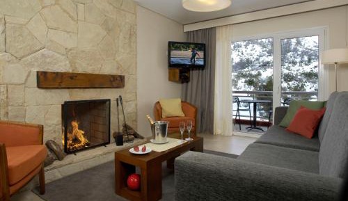 Two-Bedroom Apartment (5 Adults)
