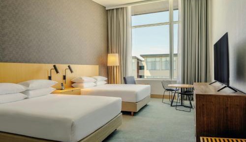 Queen Room with Two Queen Beds - Club Level