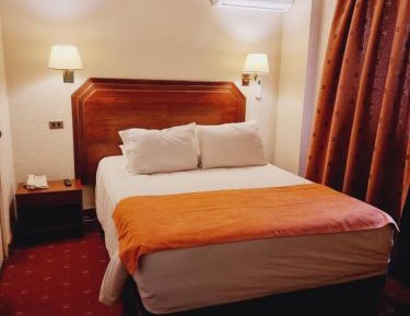 Executive Queen Room