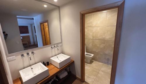 Deluxe Suite with Spa Bath