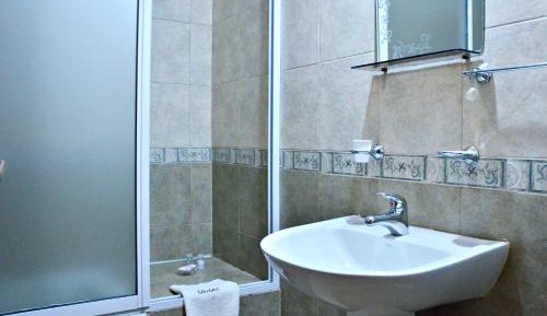 Double or Twin Room with Bathroom