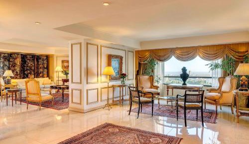 Four-Bedroom Presidential Suite with City view - Top Floor