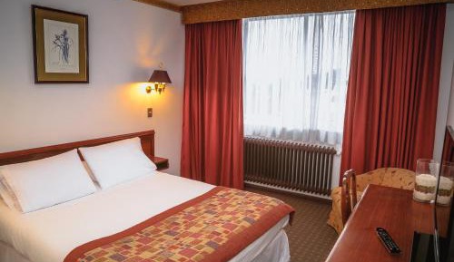 Standard Queen Room
