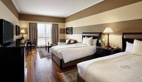 Premium Twin Room with Living Area