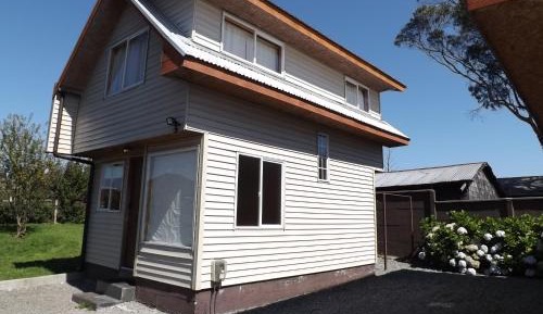 Two-Bedroom Bungalow (5 Adults)
