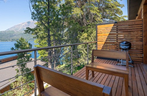 Villa Arelauquen Hotel | Suites del Lago Lenga