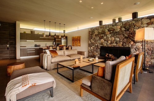Vista Flores Hotel | The Vines Resort & Spa