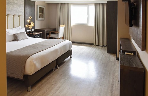 Downtown Santiago Hotel | Hotel HW Libertad