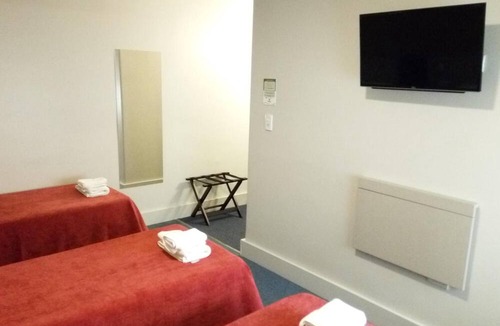 General Roca Hotel | Estepa Hotel