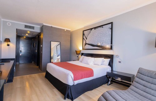 La Dehesa Hotel | Wyndham Santiago Pettra