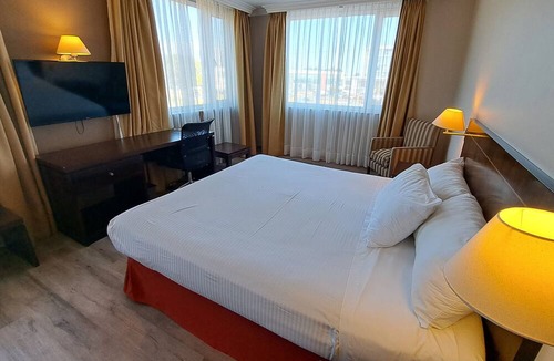 Hualpen Hotel | Diego Almagro Lomas Verdes