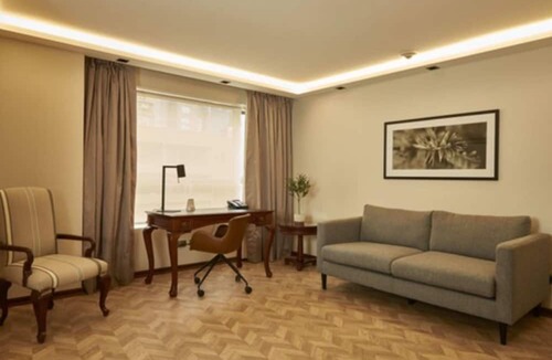 El Golf Hotel | Hotel Plaza El Bosque Ebro