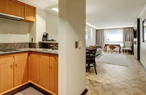 El Golf Hotel | Hotel Plaza El Bosque Ebro