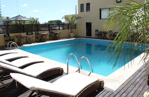 San Pedro Hotel | Howard Johnson by Wyndham San Pedro