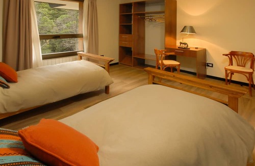 Centro House | Amazing 4 Bedroom Chalet in Arelauquen AG6