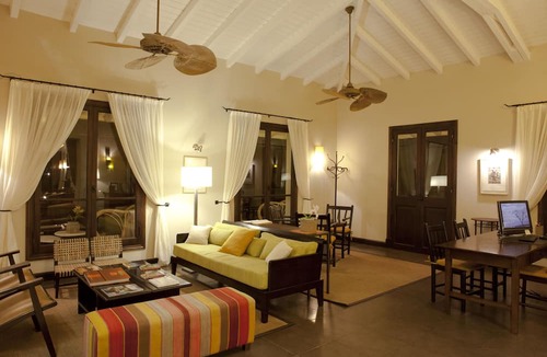 Puerto Valle Hotel | Puerto Valle Hotel de Esteros