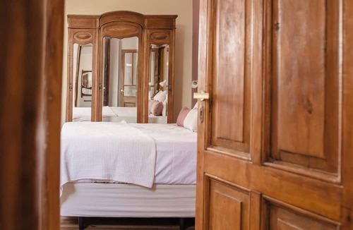 Chacarita Hotel | La Noire Petit Hotel