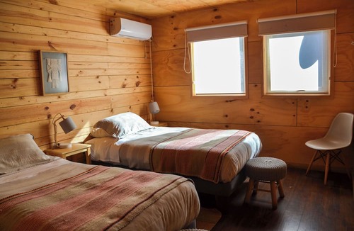 Castro Bed & Breakfast | Palafito Entre Mar y Tierra