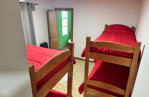 Macrozona Bahia Redonda y Primeros Faldeos Hostel | Hostal LeoLei