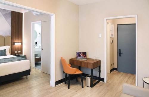 Downtown Santiago Hotel | Hotel HW Express
