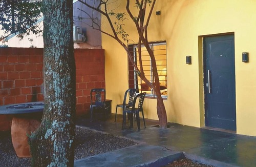Posadas Apartment | Stylish Retreat with Parking at the Entrance to City