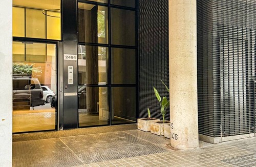Nunez Apartment | Studio apartment with balcony, terrace and pool