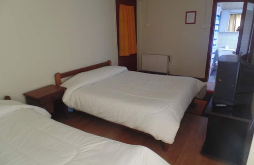 Valdivia Hostel | Hostal Arrayan