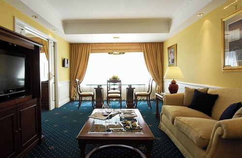Retiro Hotel | Emperador Hotel Buenos Aires