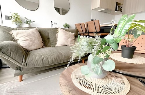 Downtown Santiago Apartment | Depto. moderno y acogedor I Wifi I AC
