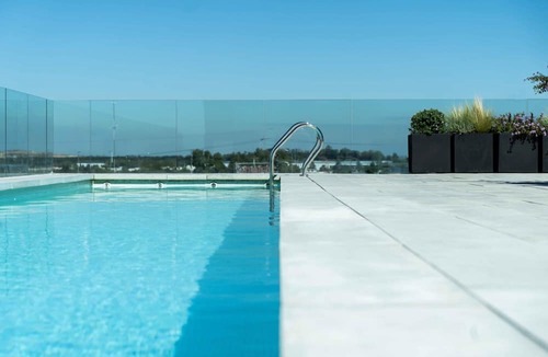 Victoria Apartment | RentUp Suites Palmas Park Buenavista