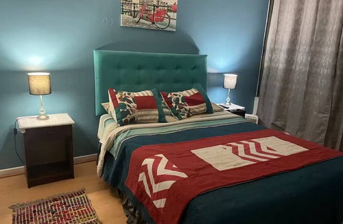 Downtown Santiago Apartment | Half a block from Sta Lucia subway Comfortable 1 bedroom
