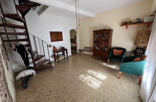 Martinez Bed & Breakfast | Private room with balcony