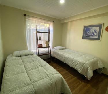 Curico Apartment | CASA LAUTARO CURICO - 6 dormitorios 10 personas