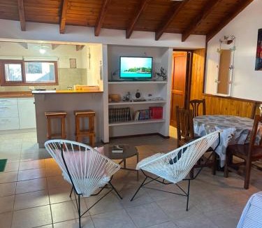 Villa Los Coihues House | Patagonia Loft Monoambiente en villa los coihues