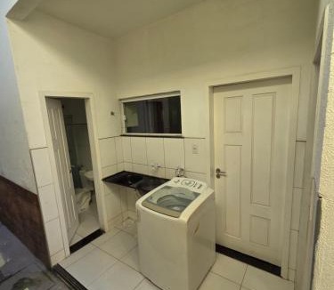 Sao Jose de Ribamar House | Casa 2 km da praia Aracagy e 3,5 km praia da litoranea, 4 quartos, piscina ,recebe 15 pessoas,prox av dos holandeses