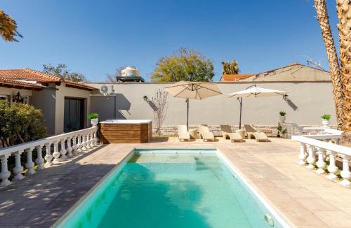 Godoy Cruz House | MOT Rentals Wine Country Gascon 22 pax 7 Bd