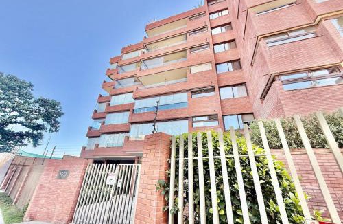 Las Condes Apartment | Spectacular with two parking spaces
