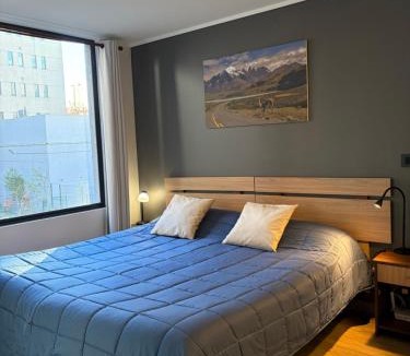 Downtown Santiago Apartment | Departamento moderno cerca Metro Santa Ana , Piscina, cowork, hasta 3 personas