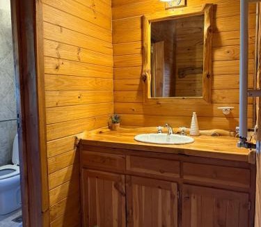 Angostura Ski Chalet | El rancho refugio