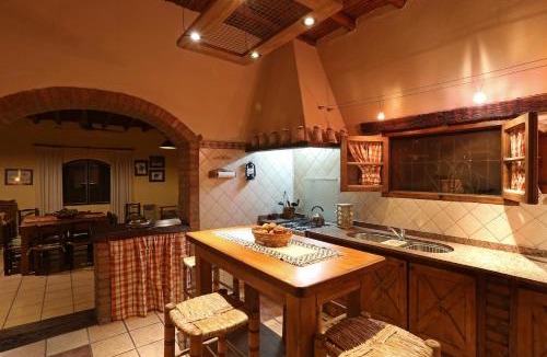 Maipu House | Excellent country house in a private neighborhood for 10